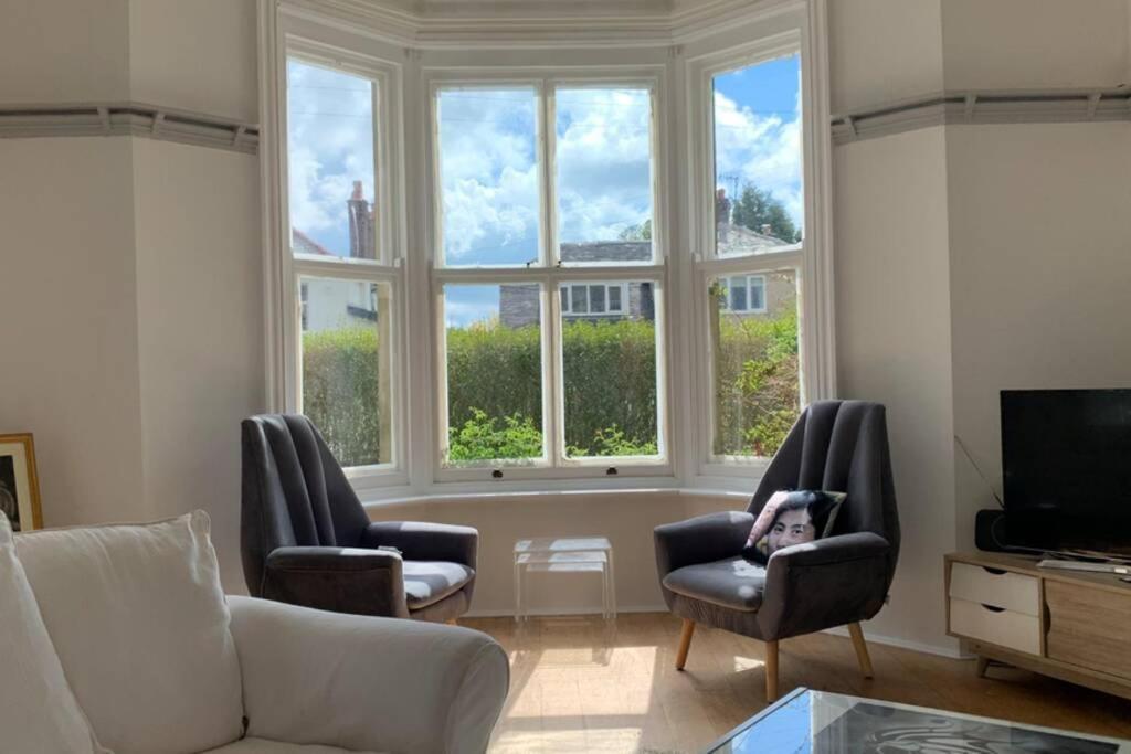 Spacious With Spectacular Views And Private Garden Villa Buxton  Eksteriør billede