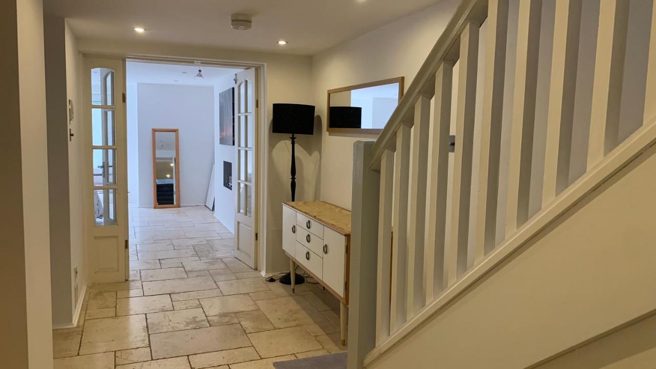 Spacious With Spectacular Views And Private Garden Villa Buxton  Eksteriør billede