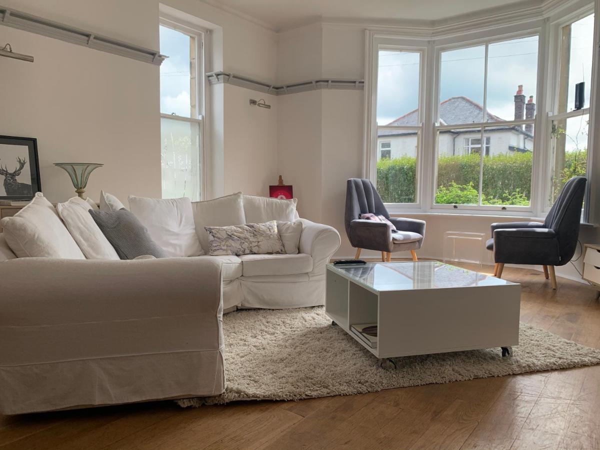 Spacious With Spectacular Views And Private Garden Villa Buxton  Eksteriør billede