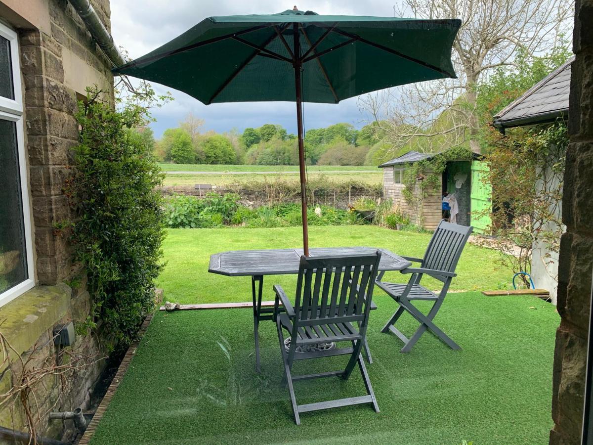 Spacious With Spectacular Views And Private Garden Villa Buxton  Eksteriør billede