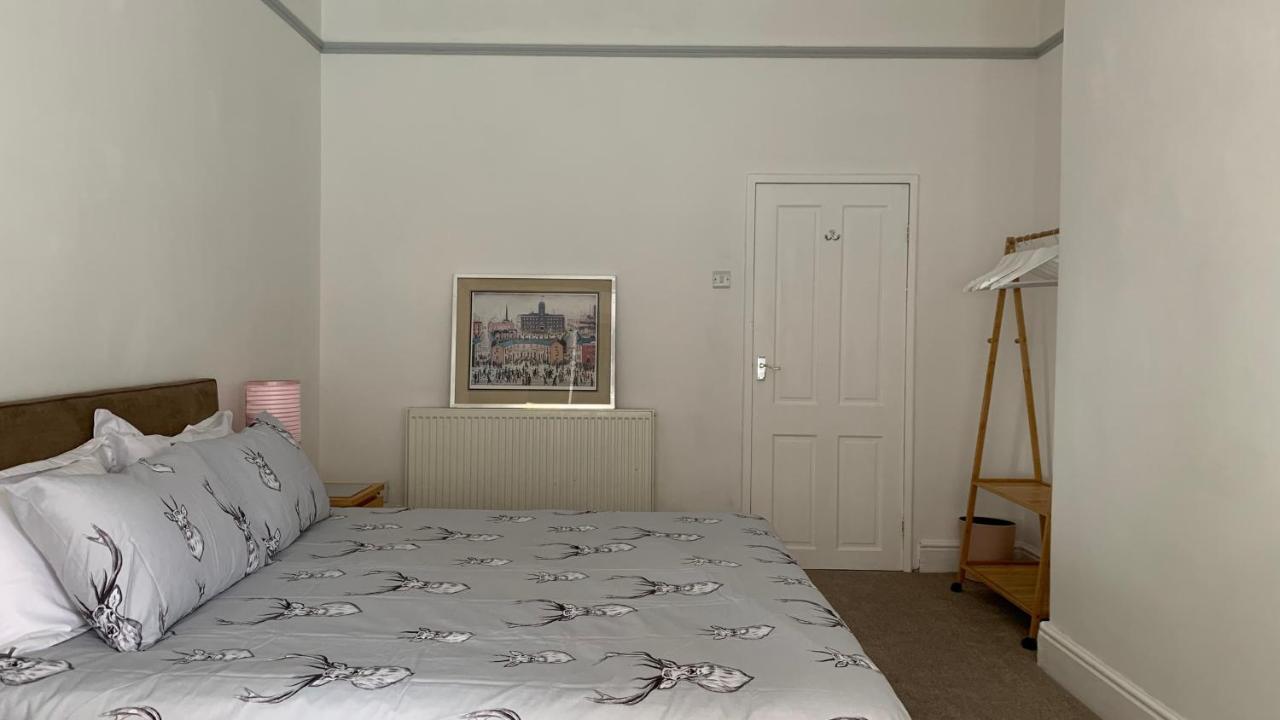 Spacious With Spectacular Views And Private Garden Villa Buxton  Eksteriør billede